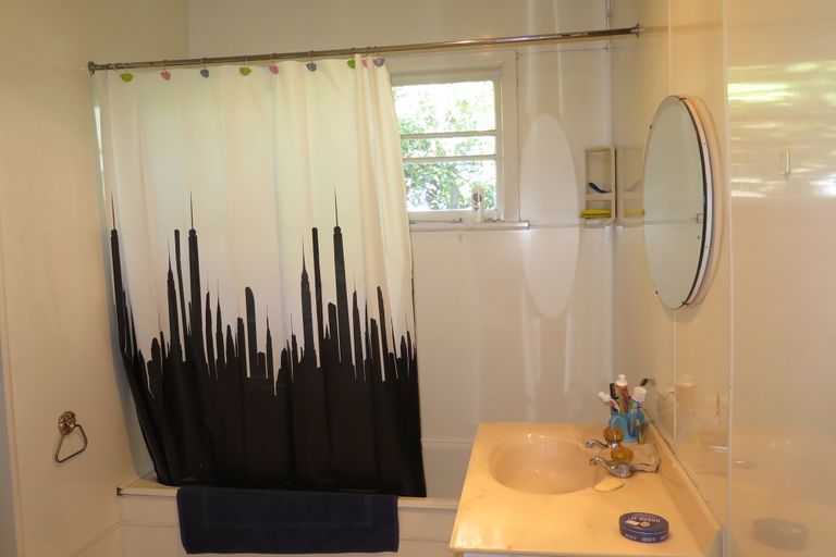 Photo of property in 10 Bouverie Street, Waimataitai, Timaru, 7910