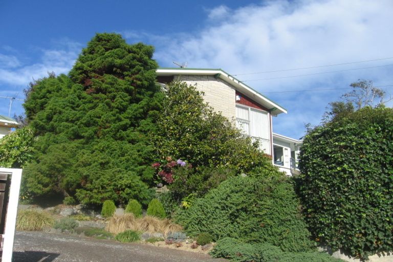 Photo of property in 17 Ernest Street, Ranui, Porirua, 5024
