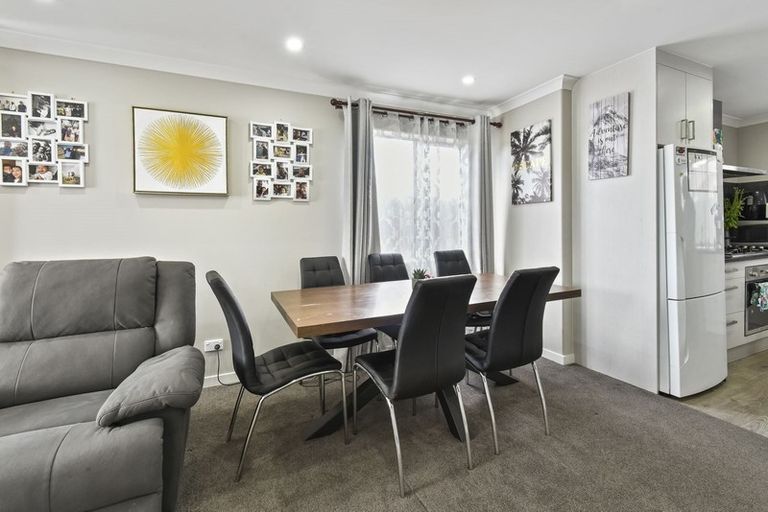 Photo of property in 89 Naylors Drive, Mangere, Auckland, 2022