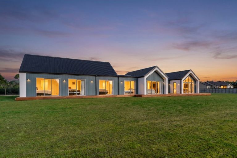 Photo of property in 2 Marama Avenue South, Otatara, Invercargill, 9879