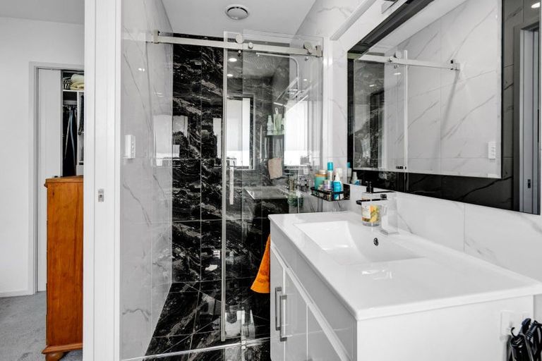 Photo of property in 3 Frederick Place, Whalers Gate, New Plymouth, 4310