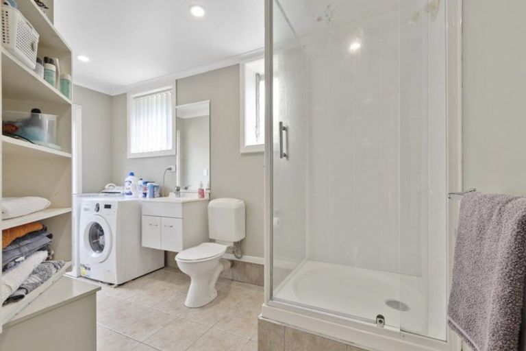 Photo of property in 83 Advene Road, Cockle Bay, Auckland, 2014