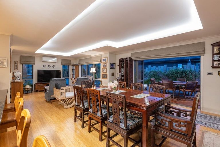 Photo of property in 32 Seaview Crescent, Hatfields Beach, Orewa, 0931