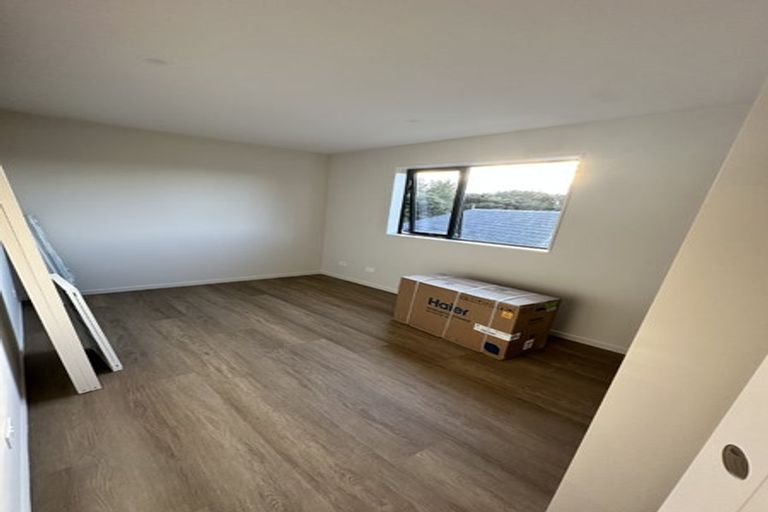 Photo of property in 40 Anne Mclean Drive, Bayview, Auckland, 0629