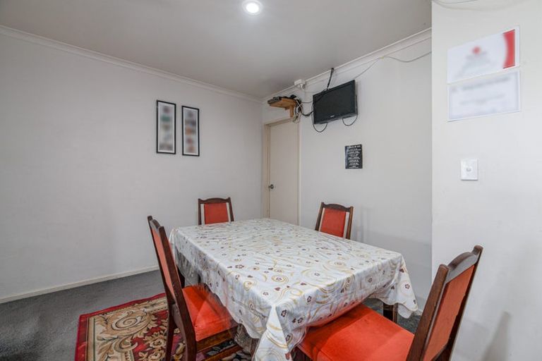 Photo of property in 74 Hetherington Road, Ranui, Auckland, 0612