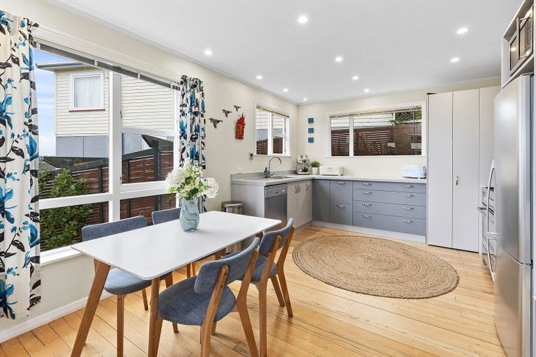 Photo of property in 157 Townsend Road, Miramar, Wellington, 6022