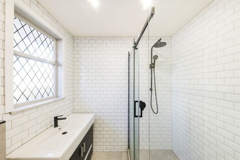 Photo of property in 6 Coventry Street, Highbury, Palmerston North, 4412