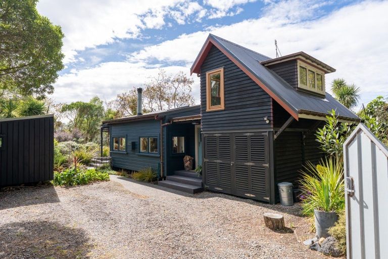 Photo of property in 17 Moana Street, Aramoana, Port Chalmers, 9082