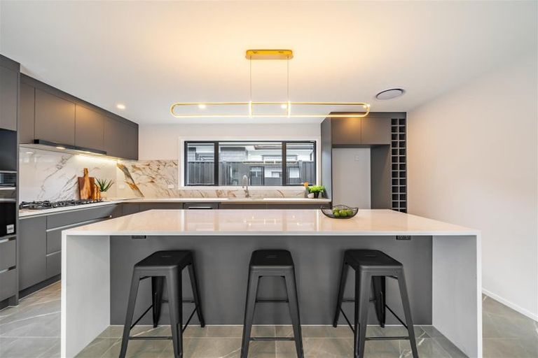 Photo of property in 29 Castletown Street, Wallaceville, Upper Hutt, 5018