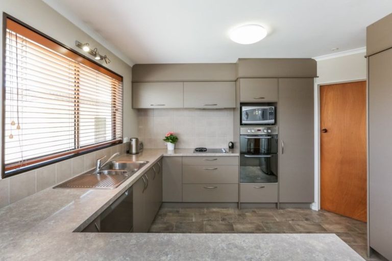 Photo of property in 6a Forward Street, Greenmeadows, Napier, 4112