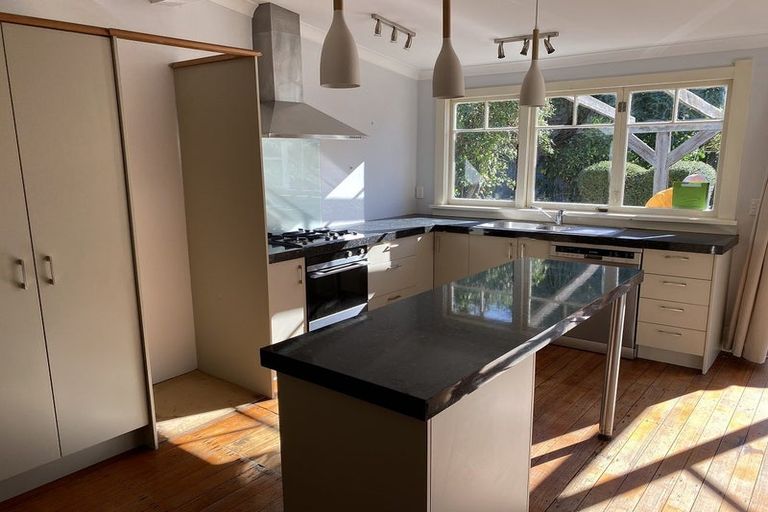 Photo of property in 53 Dover Street, St Albans, Christchurch, 8014
