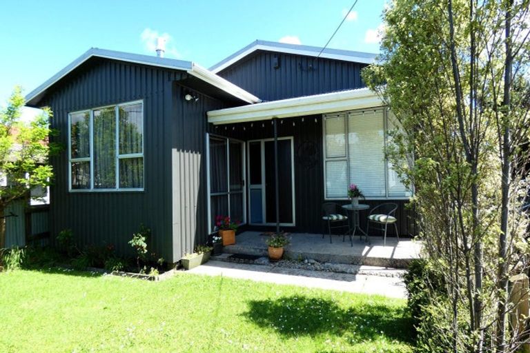 Photo of property in 80 Derby Street, Westport, 7825