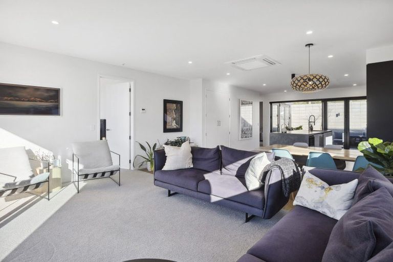 Photo of property in 1/2 Clayton Street, Saint Clair, Dunedin, 9012