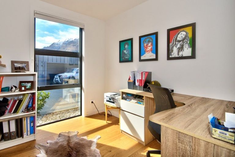 Photo of property in 23 Double Cone Road, Jacks Point, Queenstown, 9371