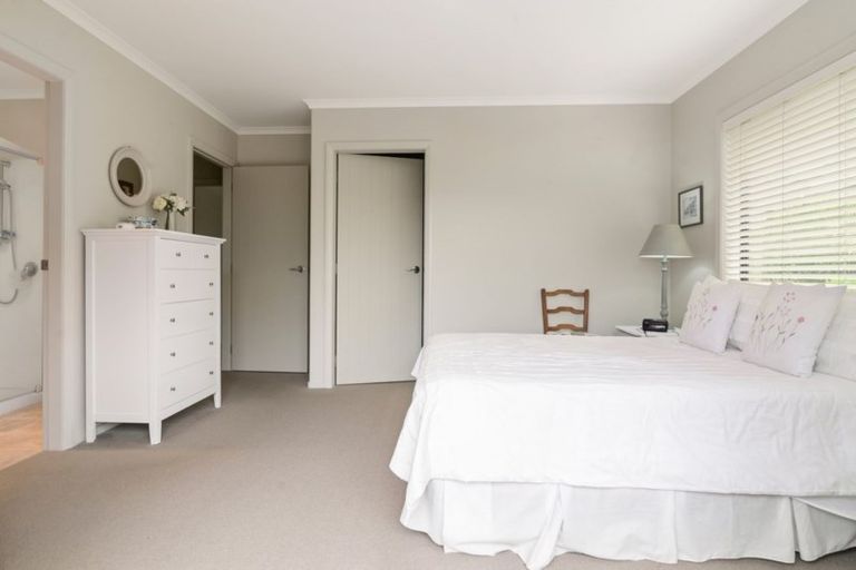 Photo of property in 51 Hamon Place, Pukehangi, Rotorua, 3015