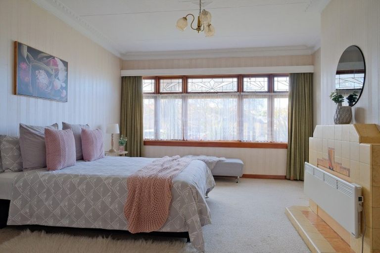 Photo of property in 14 Royal Crescent, Saint Kilda, Dunedin, 9012