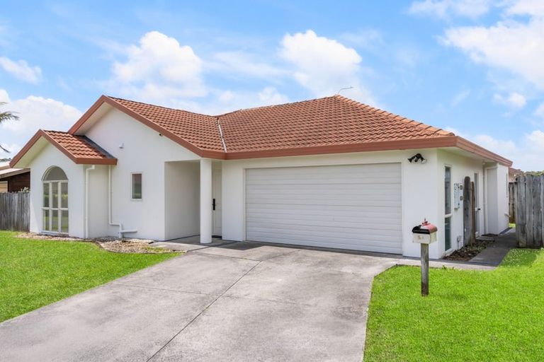 Photo of property in 1/5 Dana Place, Somerville, Auckland, 2014