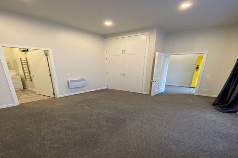 Photo of property in 77 Nottingham Street, Karori, Wellington, 6012