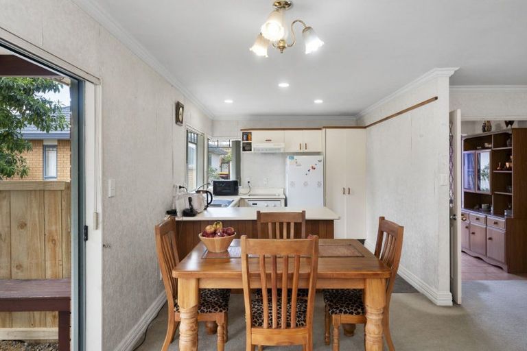 Photo of property in 6 Pemberton Way, Greerton, Tauranga, 3112