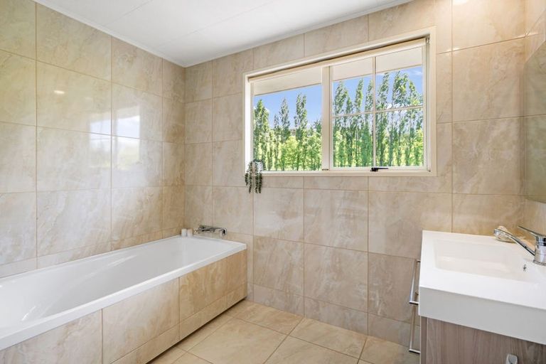 Photo of property in 312 Oamaru-alma Road, Alma, Oamaru, 9491