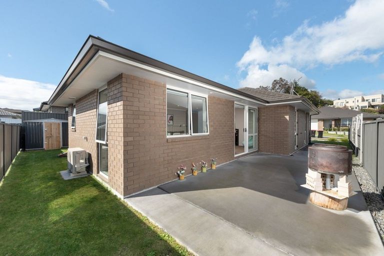 Photo of property in 14 Watene Way, Welcome Bay, Tauranga, 3112