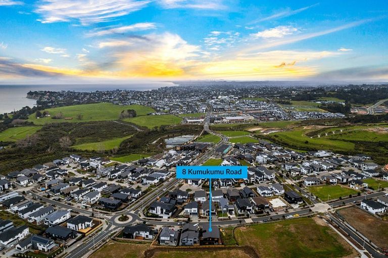Photo of property in 8 Kumukumu Road, Long Bay, Auckland, 0630