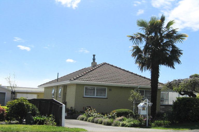 Photo of property in 19 Chisnall Street, Stoke, Nelson, 7011