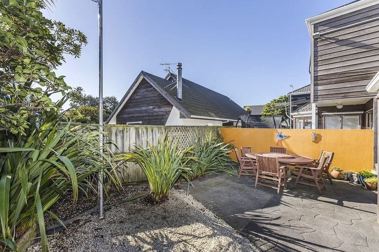 Photo of property in 50a Kaikoura Street, Maupuia, Wellington, 6022
