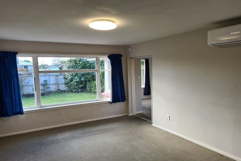 Photo of property in 69 Whitby Street, Burnside, Christchurch, 8053