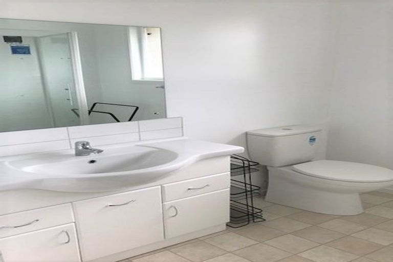 Photo of property in 25 Nursery Road, Phillipstown, Christchurch, 8011