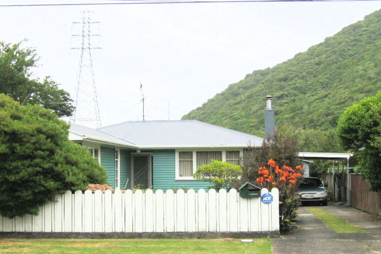 Photo of property in 82 Black Beech Street, Birchville, Upper Hutt, 5018