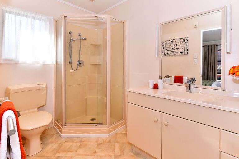 Photo of property in 12 Larkspur Court, The Gardens, Auckland, 2105