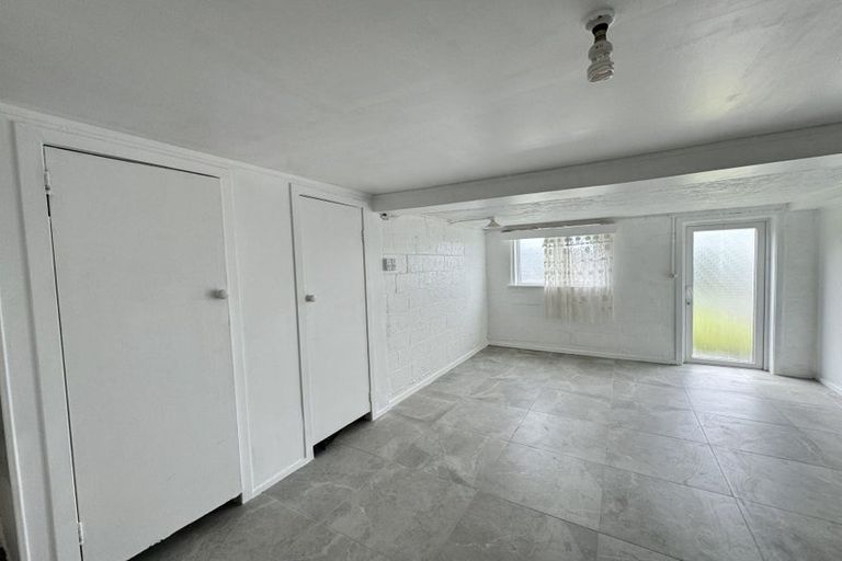 Photo of property in 1/1 Benders Avenue, Hillcrest, Auckland, 0627