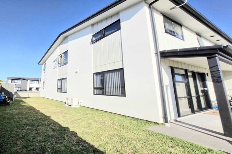 Photo of property in 29 Discovery Place, Marfell, New Plymouth, 4310