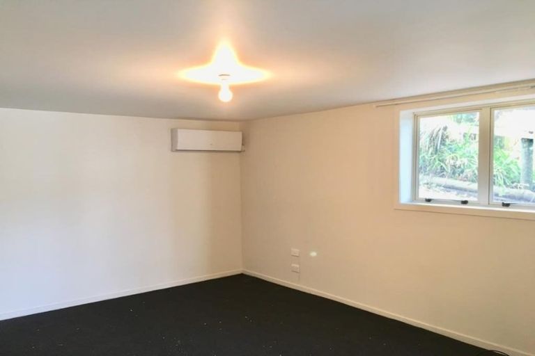 Photo of property in 318 West Coast Road, Glen Eden, Auckland, 0602