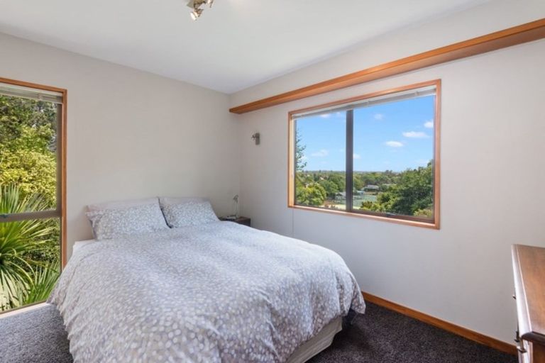 Photo of property in 9 Sherwood Lane, Cashmere, Christchurch, 8022