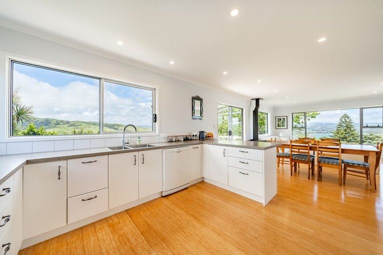Photo of property in 12 The Track, Plimmerton, Porirua, 5026