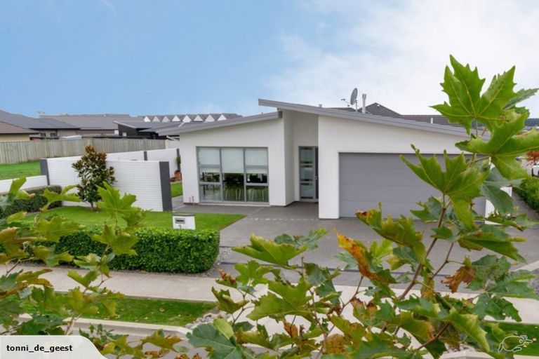 Photo of property in 2 Nga Tupuna Street, Pegasus, 7612