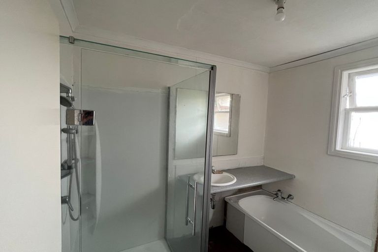 Photo of property in 4 Browning Street, Manurewa East, Auckland, 2102