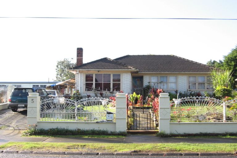 Photo of property in 5 Tyrone Street, Otara, Auckland, 2023