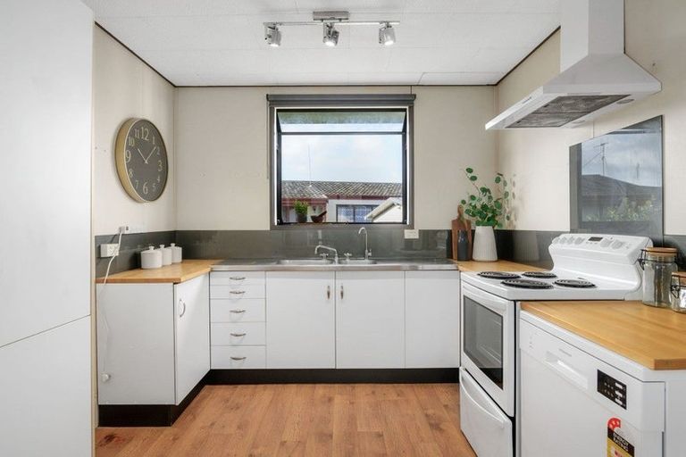 Photo of property in 38 Garland Drive, St Andrews, Hamilton, 3200