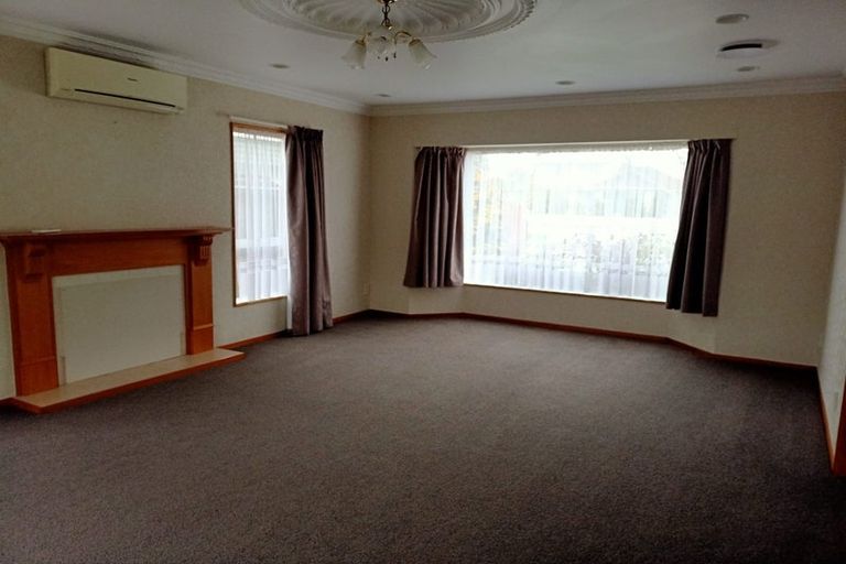 Photo of property in 103 Pahiatua Street, Hokowhitu, Palmerston North, 4410
