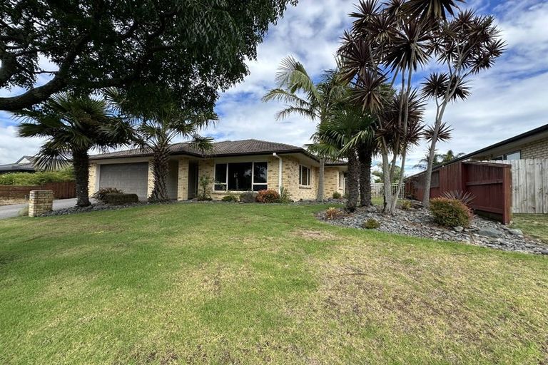 Photo of property in 18 Carribean Place, Papamoa Beach, Papamoa, 3118