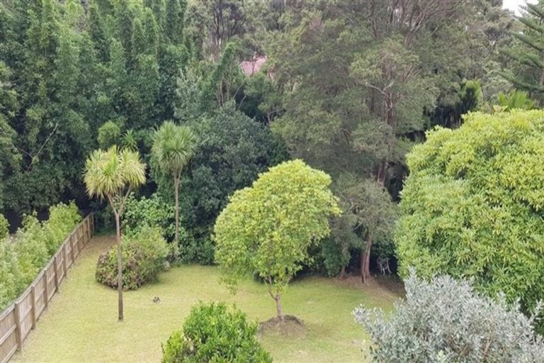 Photo of property in 193a Godley Road, Titirangi, Auckland, 0604