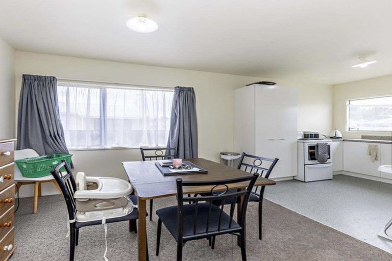 Photo of property in 1/29 Aeronautic Road, Takanini, 2112