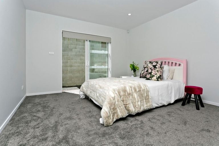 Photo of property in 29a Normanton Street, Glenfield, Auckland, 0629