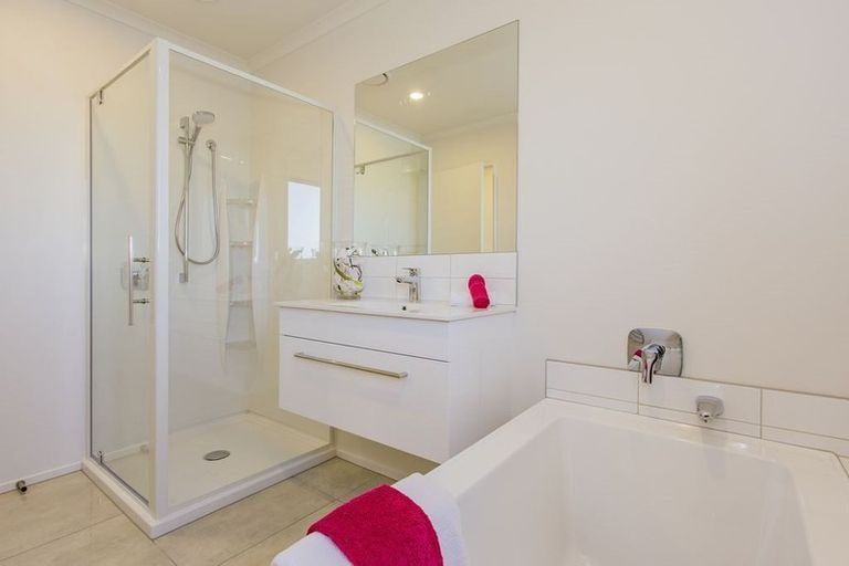 Photo of property in 1 Mccrorie Road, Wigram, Christchurch, 8025