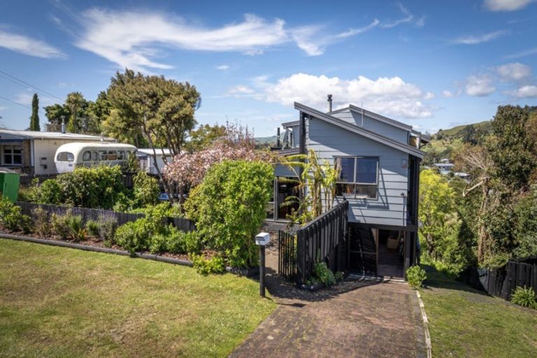 Photo of property in 1 Bay View Road, Raglan, 3225