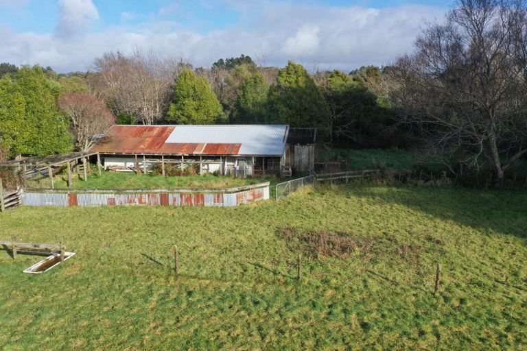 Photo of property in 69 Stanly Street, Eketahuna, 4900