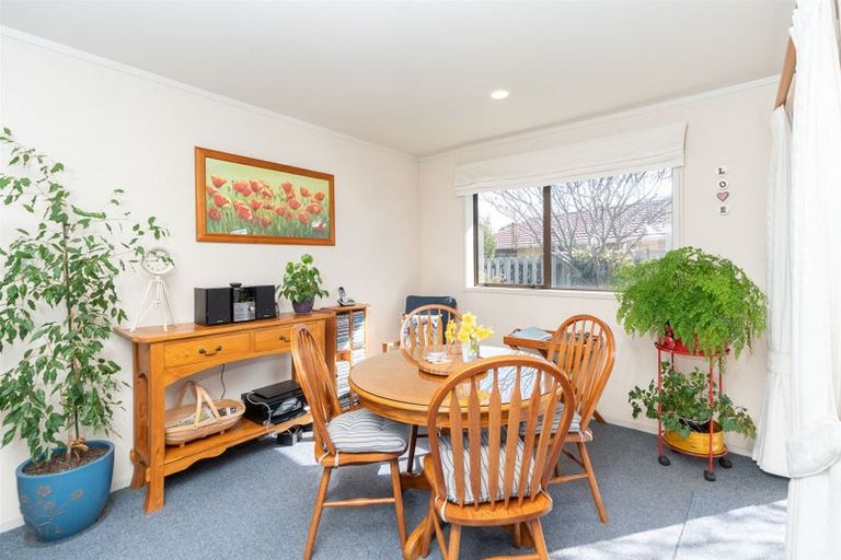 Photo of property in 52 Waterford Road, Fitzroy, Hamilton, 3206